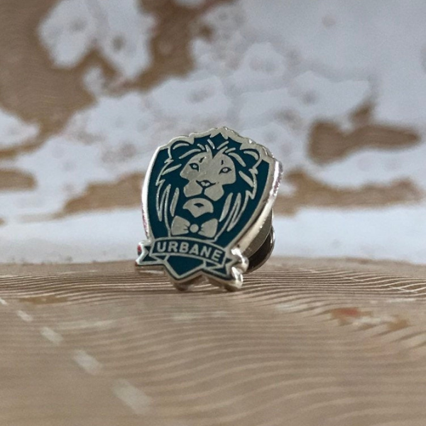 Lion Lapel Pin (Turquoise)
